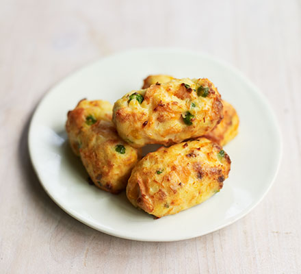 Weaning recipe: Fish pie bites