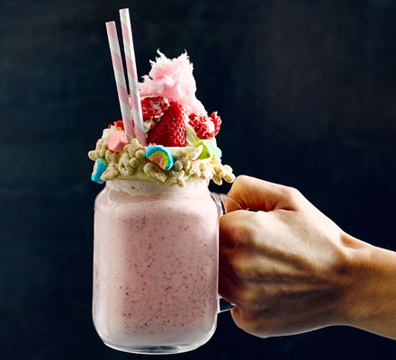 Eton Mess freakshake