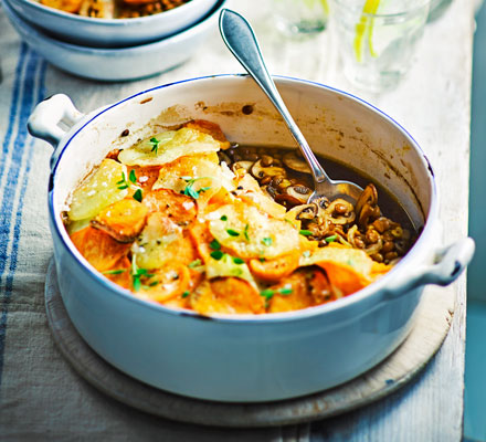 Spiced mushroom & lentil hotpot