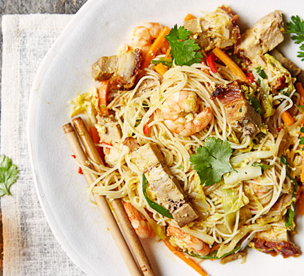 Spicy Singapore noodles