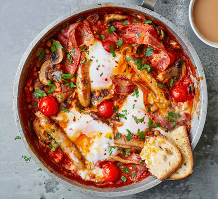 Full English shakshuka