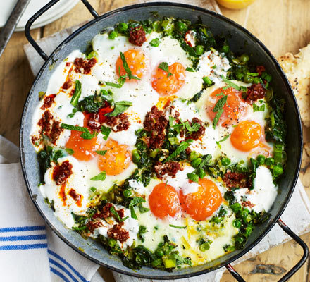 Green shakshuka