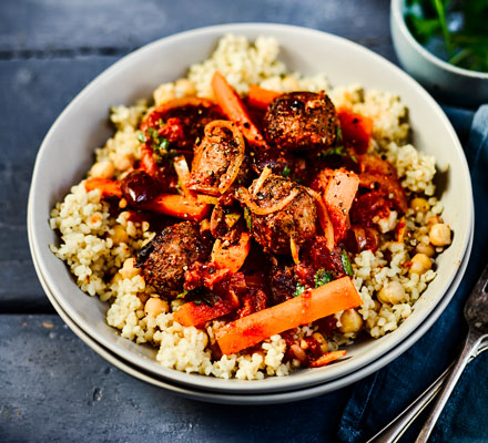 Spicy meatball tagine with bulgur & chickpeas