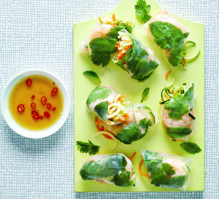 Vietnamese prawn spiralized rolls