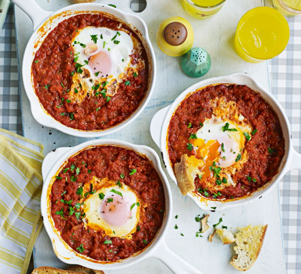 Roasted pepper baked eggs