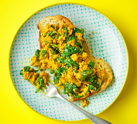 Turmeric scrambled eggs