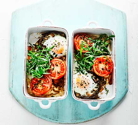 Mushroom baked eggs with squished tomatoes