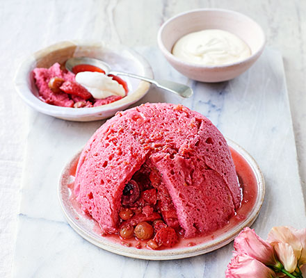 Summer pudding with elderflower