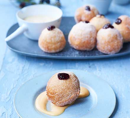 Blackberry doughnuts