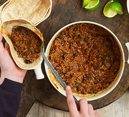 Smoky black bean chilli