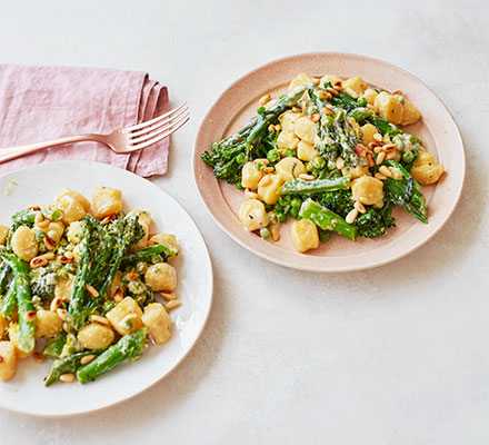 Creamy broccoli gnocchi