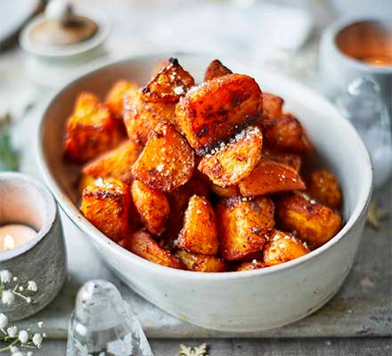 Roast potatoes with paprika