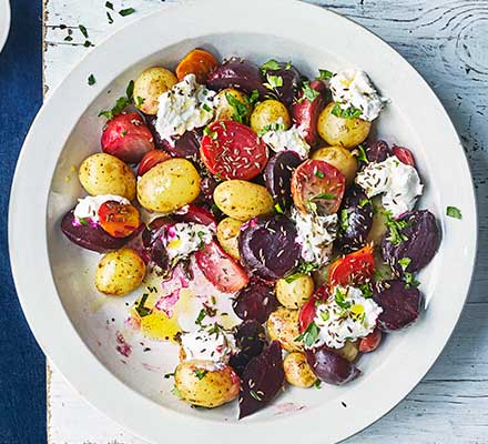 Potatoes & beets with curd, caraway & flaxseed oil