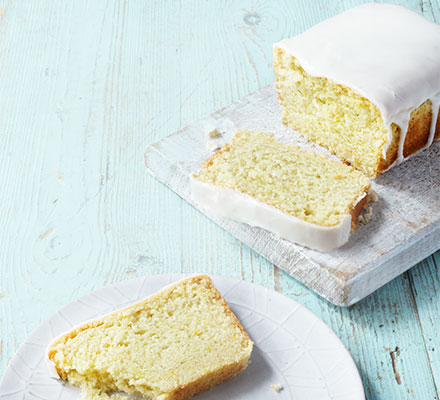 Vegan lemon cake