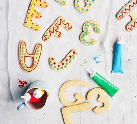 Simple iced biscuits