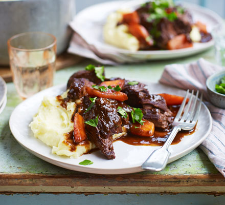 Slow cooker beef stew