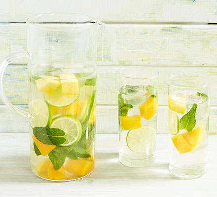 Mint & mango iced green tea