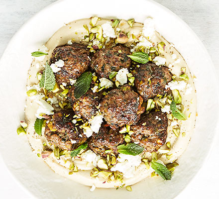 Hummus with pistachio lamb meatballs