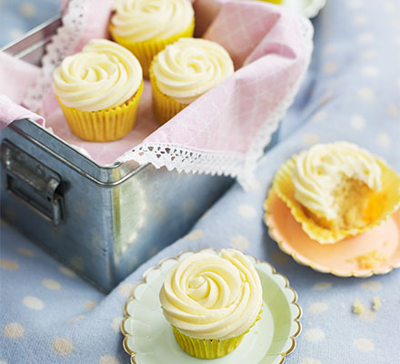 Easy vanilla cupcakes