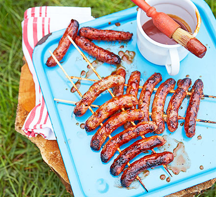 BBQ sausages with smoky tomato sauce