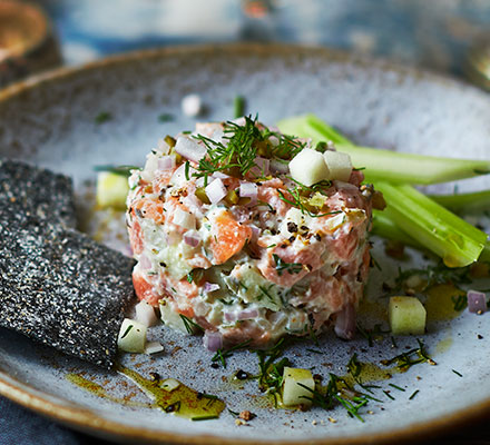 Salmon tartare with apple, dill & gherkins