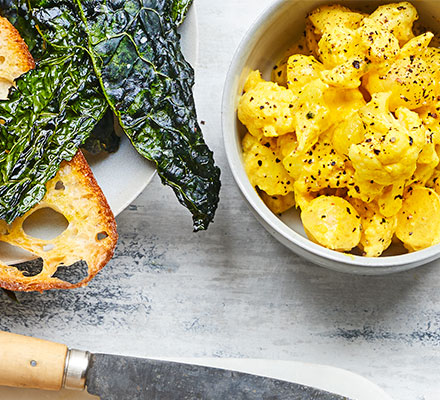 Yogurt piccalilli & crisp kale salad