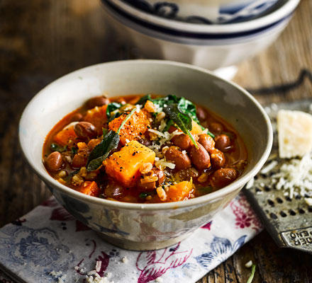 Italian borlotti bean, pumpkin & farro soup