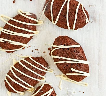 Mocha madeleines