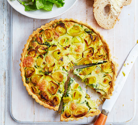 Pea & leek super-green tart