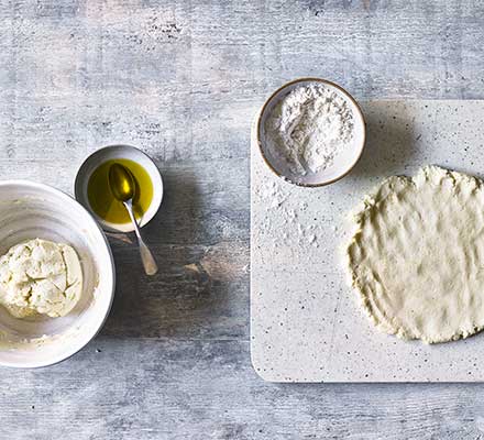 Gluten-free pizza dough