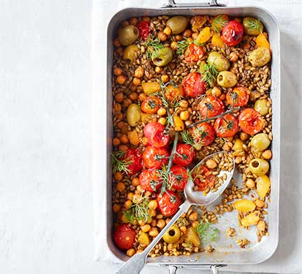 Moroccan freekeh traybake