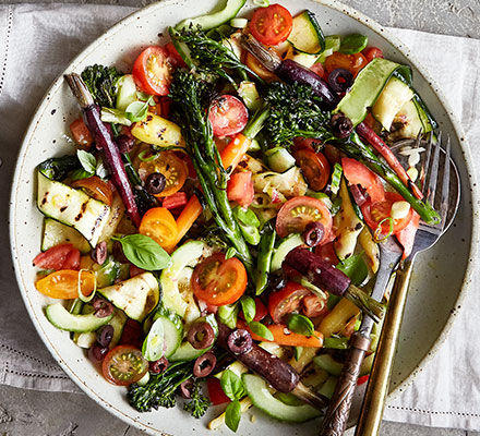 Autumn vegetable salad with saffron dressing