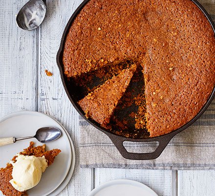 Sticky ginger skillet parkin