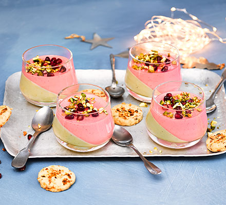 Winter berry & white chocolate pots