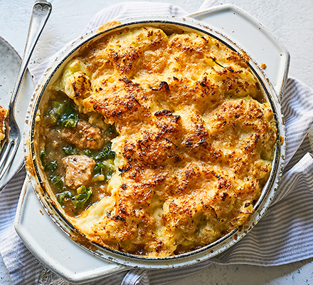 Sausage & leek mash pie