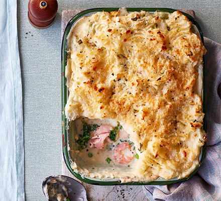 Easy-to-scale cheesy fish pie with kale