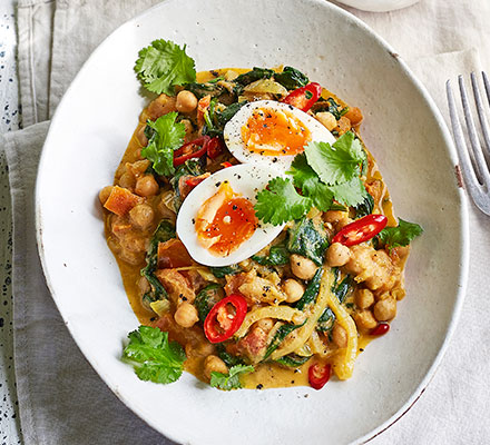 Curried spinach, eggs & chickpeas