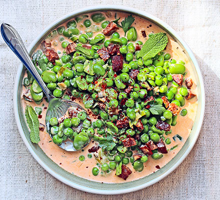 Peas & broad beans in cream with fennel seeds & chorizo