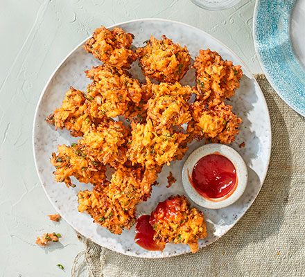 Baath na bhajia (rice pakoras)