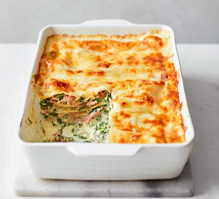 Cheesy ham hock, spinach & ricotta lasagne