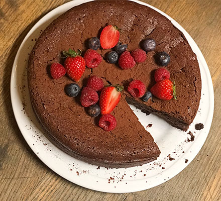 Flourless chocolate cake