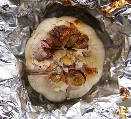 How to roast garlic