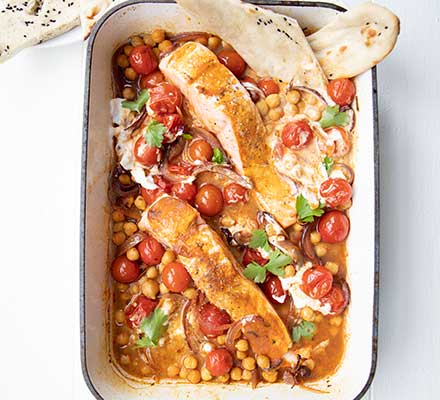 Spiced salmon & tomato traybake