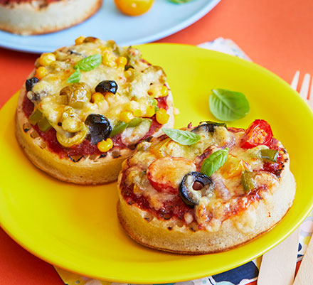 Crumpet pizzas