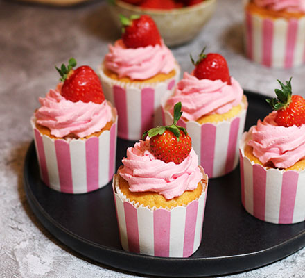 Strawberry cupcakes