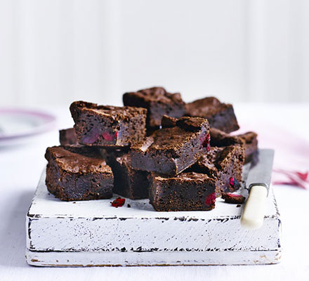 Vegan cherry & almond brownies