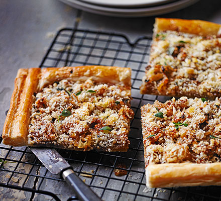 Caramelised onion tart