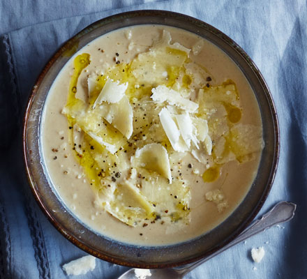 Cauliflower & chestnut soup