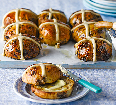 Chocolate & spice hot cross buns