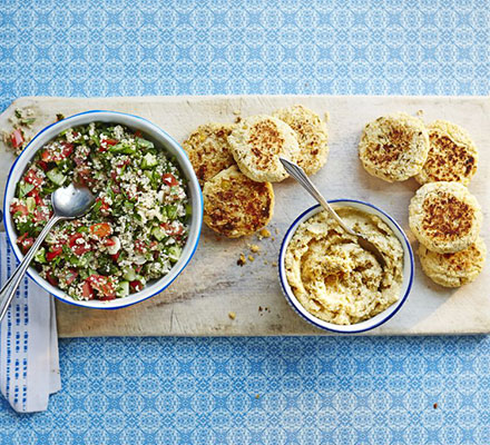 Falafels with hummus & tabbouleh